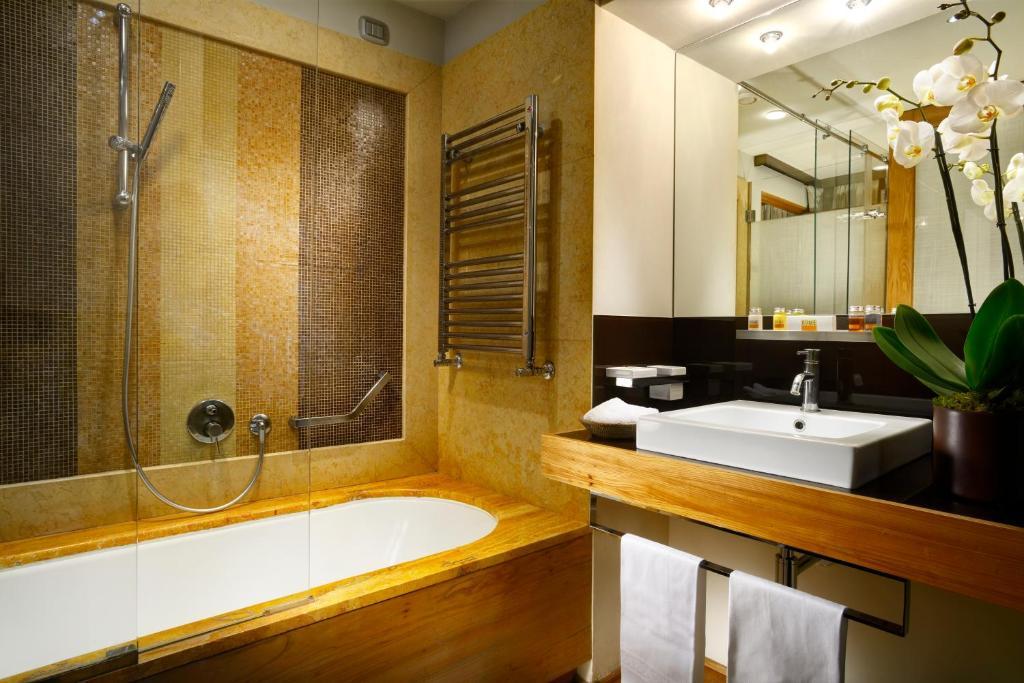 Mario De' Fiori 37 Hotel Rome Bilik gambar